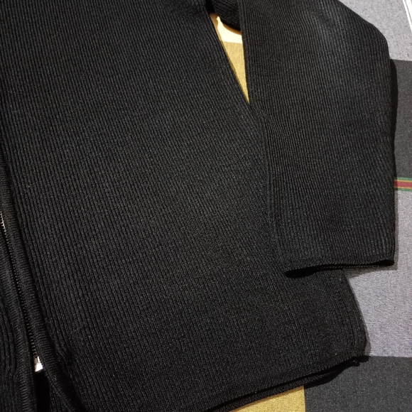 Collared Sweater top - preloved - Picture 9 of 9